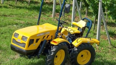 Agricultural-public utility tractors